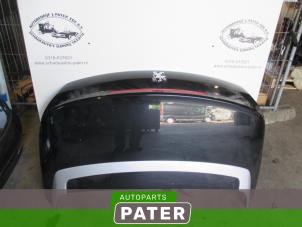 Usados Cubierta de maletero Peugeot 207 CC (WB) 1.6 16V Precio € 105,00 Norma de margen ofrecido por Autoparts Pater