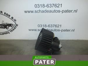 Usados Motor de ventilador de calefactor Opel Combo (Corsa C) 1.3 CDTI 16V Precio € 26,25 Norma de margen ofrecido por Autoparts Pater