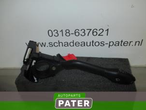 Usados Interruptor de limpiaparabrisas Volkswagen Polo III (6N2) 1.4 Precio de solicitud ofrecido por Autoparts Pater