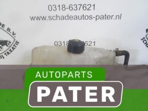 Used Expansion vessel Renault Clio III Estate/Grandtour (KR) 1.2 16V TCE 100 Price on request offered by Autoparts Pater