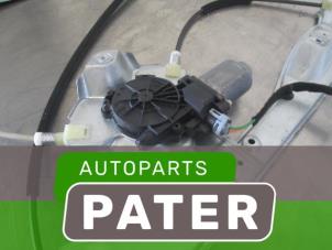 Used Window mechanism 4-door, front right Renault Clio III Estate/Grandtour (KR) 1.2 16V TCE 100 Price € 42,00 Margin scheme offered by Autoparts Pater