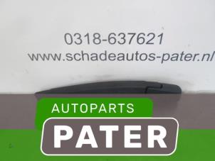 Used Rear wiper arm Renault Clio III Estate/Grandtour (KR) 1.2 16V TCE 100 Price on request offered by Autoparts Pater