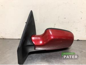 Used Wing mirror, left Renault Clio III Estate/Grandtour (KR) 1.2 16V TCE 100 Price € 21,00 Margin scheme offered by Autoparts Pater