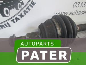 Usagé Arbre de transmission avant gauche Audi A3 (8L1) 1.6 Prix € 26,25 Règlement à la marge proposé par Autoparts Pater