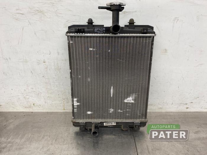 Usagé Radiateur Peugeot 107 1.0 12V Prix € 21,00 Règlement à la marge proposé par Autoparts Pater