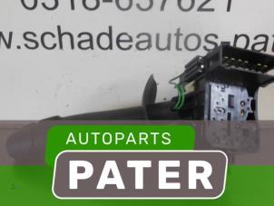 Gebrauchte Scheibenwischer Schalter Renault Twingo II (CN) 1.2 Preis € 31,50 Margenregelung angeboten von Autoparts Pater