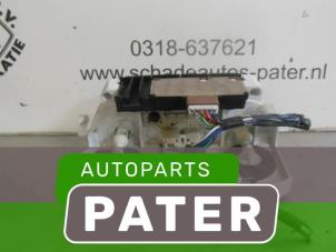 Usados Panel de control de calefacción Daihatsu Cuore (L251/271/276) 1.0 12V DVVT Precio € 36,75 Norma de margen ofrecido por Autoparts Pater