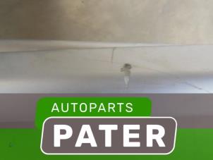 Used Roof rail kit Peugeot 407 SW (6E) 2.0 16V Price € 78,75 Margin scheme offered by Autoparts Pater