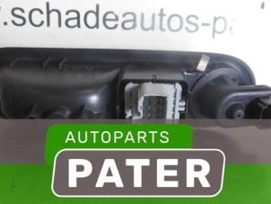 Used Multi-functional window switch Renault Clio III (BR/CR) 1.5 dCi FAP Price € 36,75 Margin scheme offered by Autoparts Pater