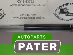 Używane Zestaw amortyzatorów gazowych tylnej klapy Toyota HiAce II 2.5 D4-D 100 4x4 Kat. Cena € 78,75 Procedura marży oferowane przez Autoparts Pater