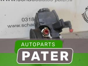 Usagé Pompe direction assistée Mercedes C Combi (S202) 2.2 C-200 CDI 16V Prix € 78,75 Règlement à la marge proposé par Autoparts Pater