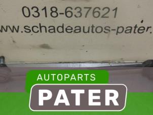 Used Anti-roll bar guide Renault Scénic II (JM) 1.9 dCi 120 Price € 21,00 Margin scheme offered by Autoparts Pater
