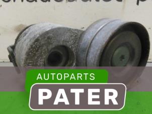 Used Drive belt tensioner Renault Scénic II (JM) 1.9 dCi 120 Price € 26,25 Margin scheme offered by Autoparts Pater