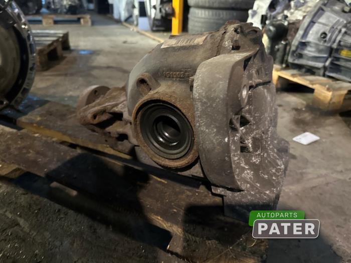 Differential hinten van een BMW 7 serie (E65/E66/E67) 740d V8 32V 2003