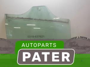 Used Rear door window 4-door door, rear right BMW 7 serie (E65/E66/E67) 740d V8 32V Price € 105,00 Margin scheme offered by Autoparts Pater