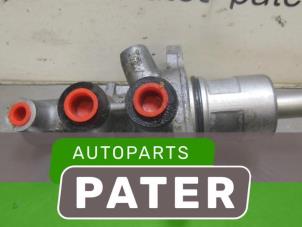 Used Master cylinder BMW 7 serie (E65/E66/E67) 740d V8 32V Price € 78,75 Margin scheme offered by Autoparts Pater
