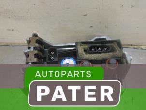 Used Heater resistor BMW 7 serie (E65/E66/E67) 740d V8 32V Price € 63,00 Margin scheme offered by Autoparts Pater