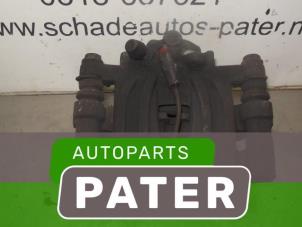 Używane Zacisk hamulcowy lewy tyl Mercedes Vito (639.6) 2.2 113 CDI 16V Euro 5 Cena € 38,12 Z VAT oferowane przez Autoparts Pater