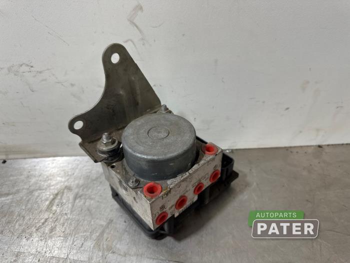 Używane Pompa ABS Ford Ka II 1.2 Cena € 26,25 Procedura marży oferowane przez Autoparts Pater