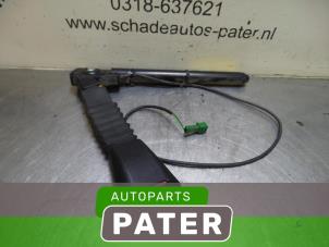 Usagé Tendeur de ceinture droit Opel Astra G (F08/48) 1.7 DTI 16V Eco4 Prix € 52,50 Règlement à la marge proposé par Autoparts Pater