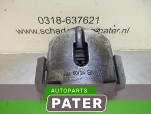 Używane Zacisk hamulcowy prawy przód BMW 5 serie (E60) 525d 24V Cena € 21,00 Procedura marży oferowane przez Autoparts Pater