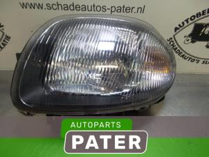 Used Headlight, left Renault Clio II (BB/CB) 1.6 Autom. Price € 36,75 Margin scheme offered by Autoparts Pater