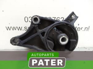 Used Gearbox mount Opel Vectra C Caravan 2.2 DTI 16V Price € 42,00 Margin scheme offered by Autoparts Pater