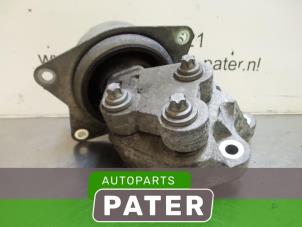 Used Gearbox mount Opel Vectra C Caravan 2.2 DTI 16V Price € 52,50 Margin scheme offered by Autoparts Pater