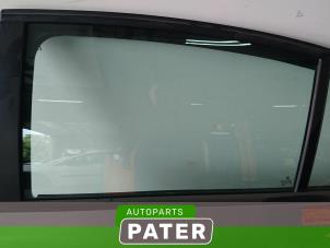 Usagé Vitre portière 4portes arrière gauche Volkswagen Passat (3C2) 1.6 FSI 16V Prix € 36,75 Règlement à la marge proposé par Autoparts Pater