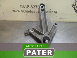 Used Gearbox mount Renault Clio III (BR/CR) 1.5 dCi 70 Price € 26,25 Margin scheme offered by Autoparts Pater