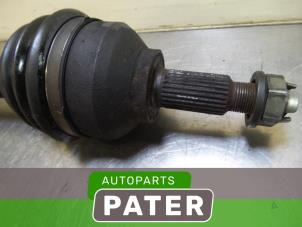 Begagnade Drivaxel, vänster fram Renault Vel Satis (BJ) 2.2 dCi 150 16V Pris € 42,00 Marginaltabell erbjuds av Autoparts Pater