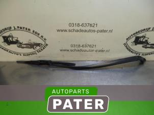 Used Front wiper arm Toyota Prius (ZVW3) 1.8 16V Price € 26,25 Margin scheme offered by Autoparts Pater