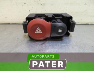 Used Panic lighting switch Renault Modus/Grand Modus (JP) 1.4 16V Price € 21,00 Margin scheme offered by Autoparts Pater