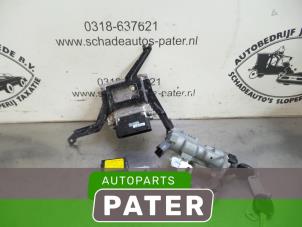 Used Ignition lock + computer Kia Picanto (TA) 1.0 12V Price € 210,00 Margin scheme offered by Autoparts Pater