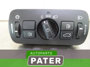 Usados Interruptor de luz Volvo V60 I (FW/GW) 1.6 T3 16V Precio € 78,75 Norma de margen ofrecido por Autoparts Pater