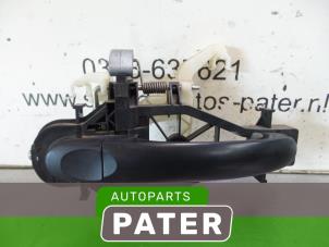 Used Sliding door handle, right Volkswagen Caddy III (2KA,2KH,2CA,2CH) 2.0 SDI Price € 50,82 Inclusive VAT offered by Autoparts Pater