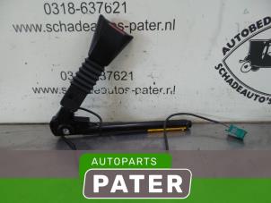 Used Seatbelt tensioner, left Opel Corsa C (F08/68) 1.2 16V Price € 31,50 Margin scheme offered by Autoparts Pater