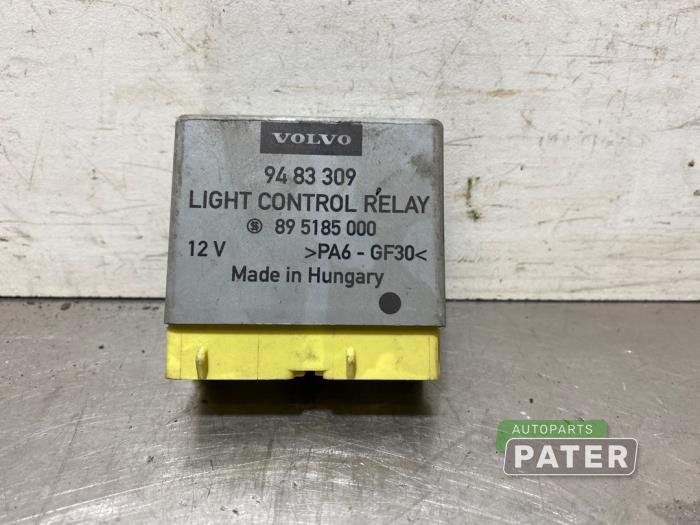 Begagnade Relä Volvo V70 (GW/LW/LZ) 2.4 20V 140 Pris € 15,75 Marginaltabell erbjuds av Autoparts Pater
