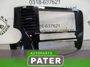 Used Dashboard part Mitsubishi Outlander (GF/GG) 2.2 DI-D 16V Clear Tec 4x2 Price € 52,50 Margin scheme offered by Autoparts Pater