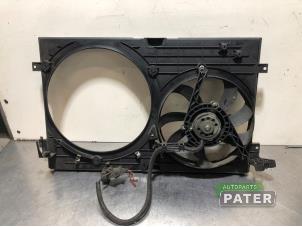 Używane Wentylator Seat Leon (1M1) 1.6 16V Cena € 52,50 Procedura marży oferowane przez Autoparts Pater