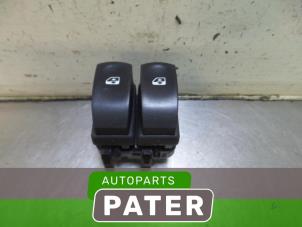 Used Multi-functional window switch Renault Clio III (BR/CR) 1.5 dCi 70 Price € 15,75 Margin scheme offered by Autoparts Pater
