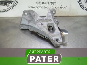 Used Engine mount BMW 3 serie (E92) 325i 24V Price € 42,00 Margin scheme offered by Autoparts Pater