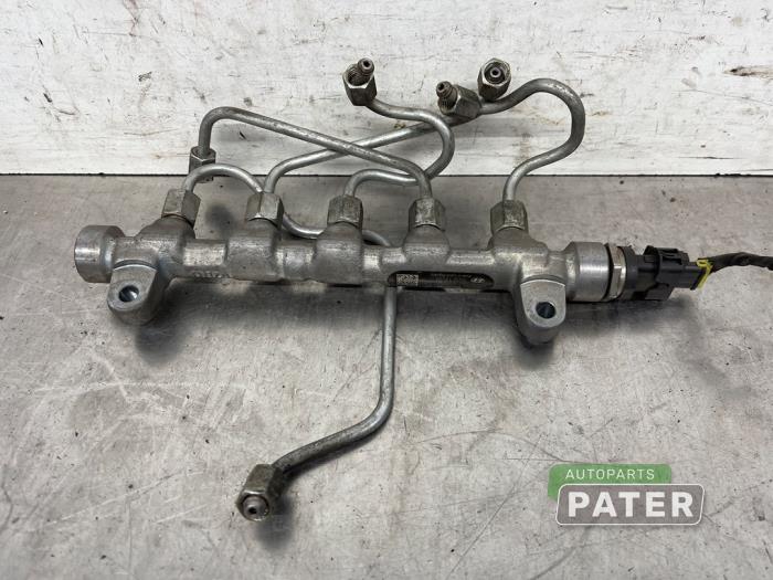 Usagé Système d'injection Hyundai i30 Crosswagon (WWH) 1.6 CRDi 16V VGT LP Prix € 26,25 Règlement à la marge proposé par Autoparts Pater