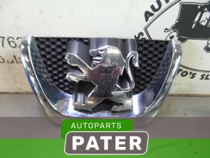 Used Emblem Peugeot 5008 I (0A/0E) 1.6 THP 16V Price € 42,00 Margin scheme offered by Autoparts Pater