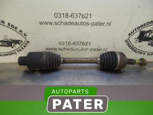 Used Front drive shaft, right Jeep Grand Cherokee (WH/WK) 3.0 CRD V6 24V 4x2 Price € 157,50 Margin scheme offered by Autoparts Pater