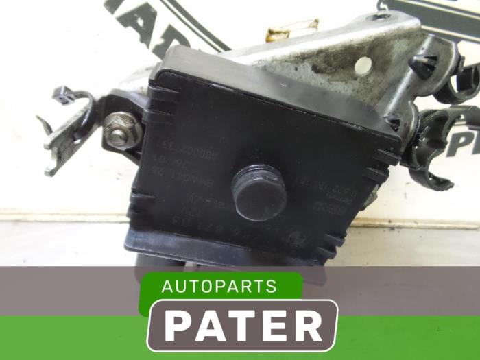 Used BMW 3 serie Touring (E46/3) 320d 16V Glow plug relay 778652103 Autoparts Pater