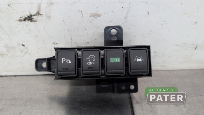 Usagé Commodo Nissan Qashqai (J11) 1.2 DIG-T 16V Prix € 15,75 Règlement à la marge proposé par Autoparts Pater