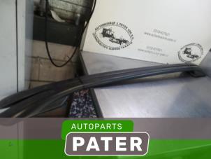 Used Roof rail kit Hyundai i30 Crosswagon (WWH) 1.6 CRDi 16V VGT LP Price € 131,25 Margin scheme offered by Autoparts Pater