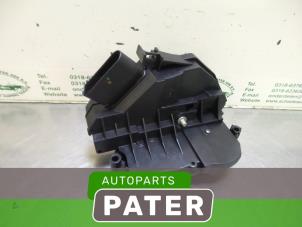Used Door lock mechanism 4-door, front left Ford C-Max (DXA) 1.0 Ti-VCT EcoBoost 12V 125 Price € 52,50 Margin scheme offered by Autoparts Pater