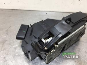 Used Rear door lock mechanism 4-door, left Ford C-Max (DXA) 1.0 Ti-VCT EcoBoost 12V 125 Price € 52,50 Margin scheme offered by Autoparts Pater